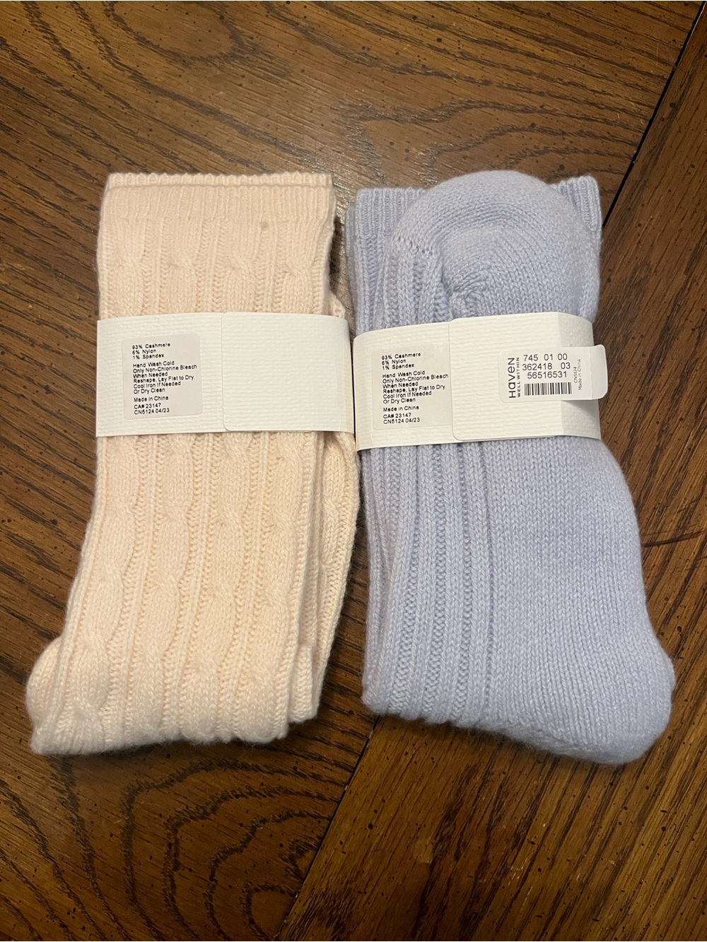 Haven Well Within Cashmere Socks - Cream and Light Blue (One Size) - Picture 2 of 10